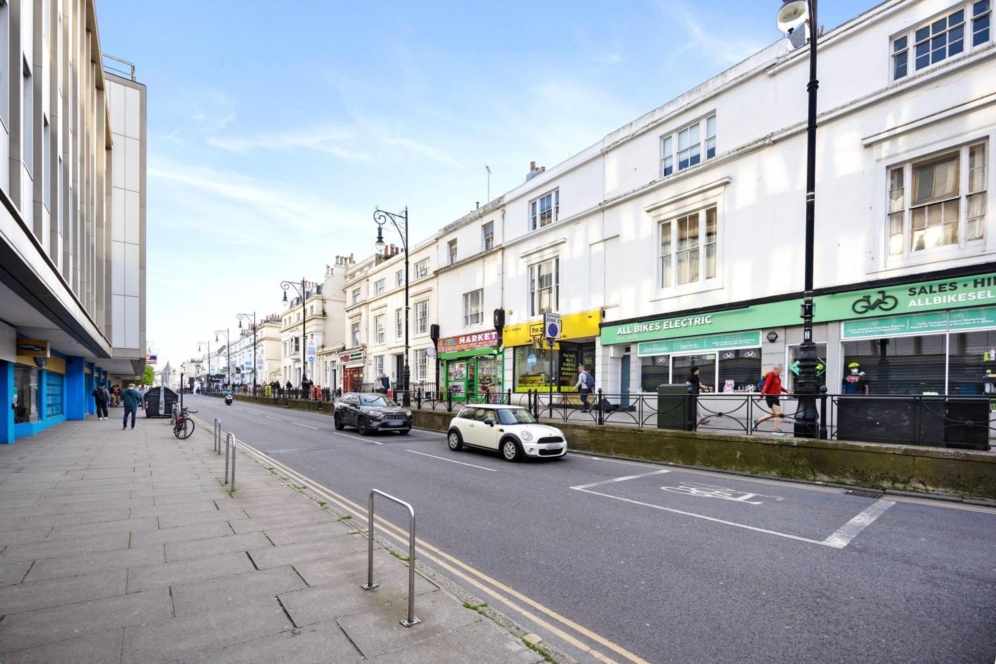 Queens Mile 1 With Free Parking By My Getaways Brighton Exterior photo